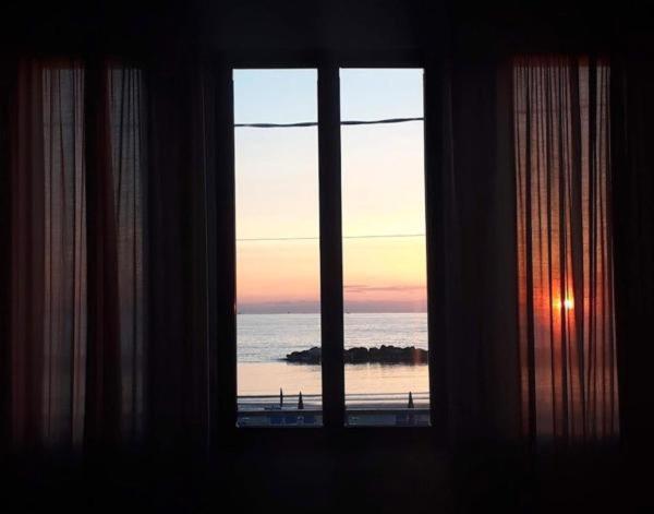 Hotel Bartolini بيلاريا-إيجيا مارينا المظهر الخارجي الصورة